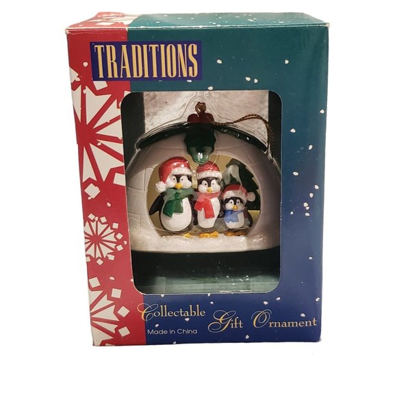 VTG Penguin Family in Igloo 1995 Traditions Collectable Gift Ornament Christmas - Picture 5 of 7